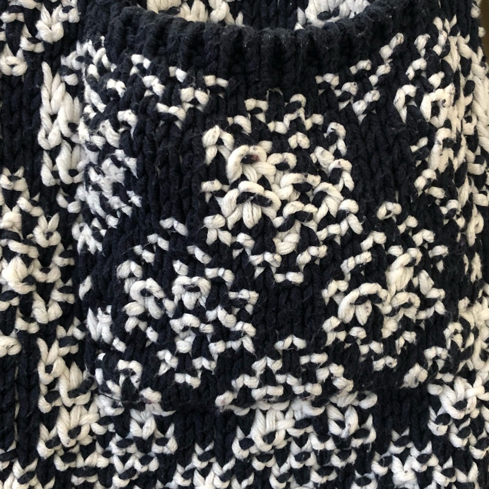 Chunky Sweater - Picture 2 of 3